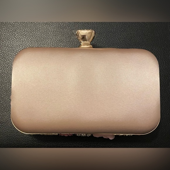 Jane Chic Designs Gold Blooming Bliss Clutch - Picture 8 of 8